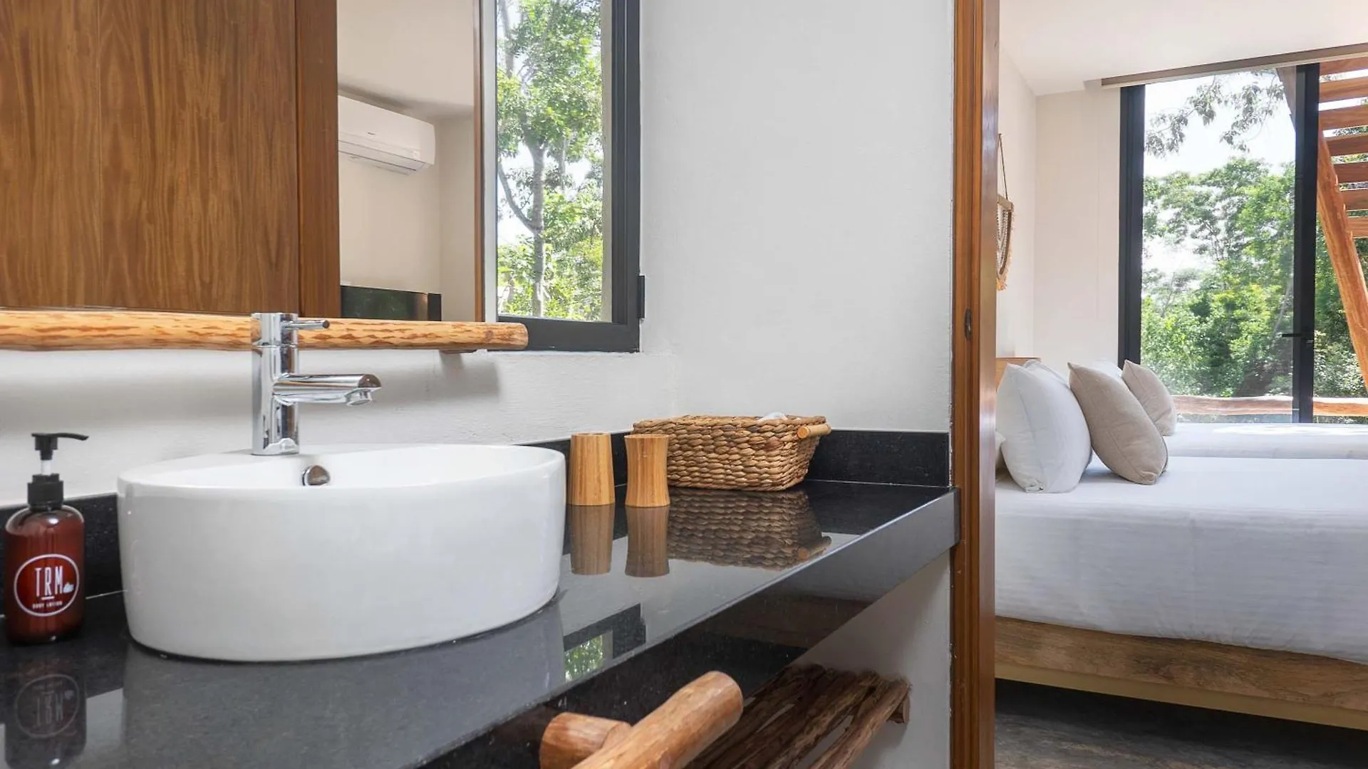 Casa vacanze Twin Villas 8Br, Concierge, Gated ,Jacuzzi, Paddle Court Tulum Messico
